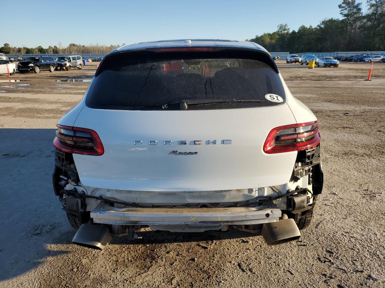2017 Porsche Macan - Image 6