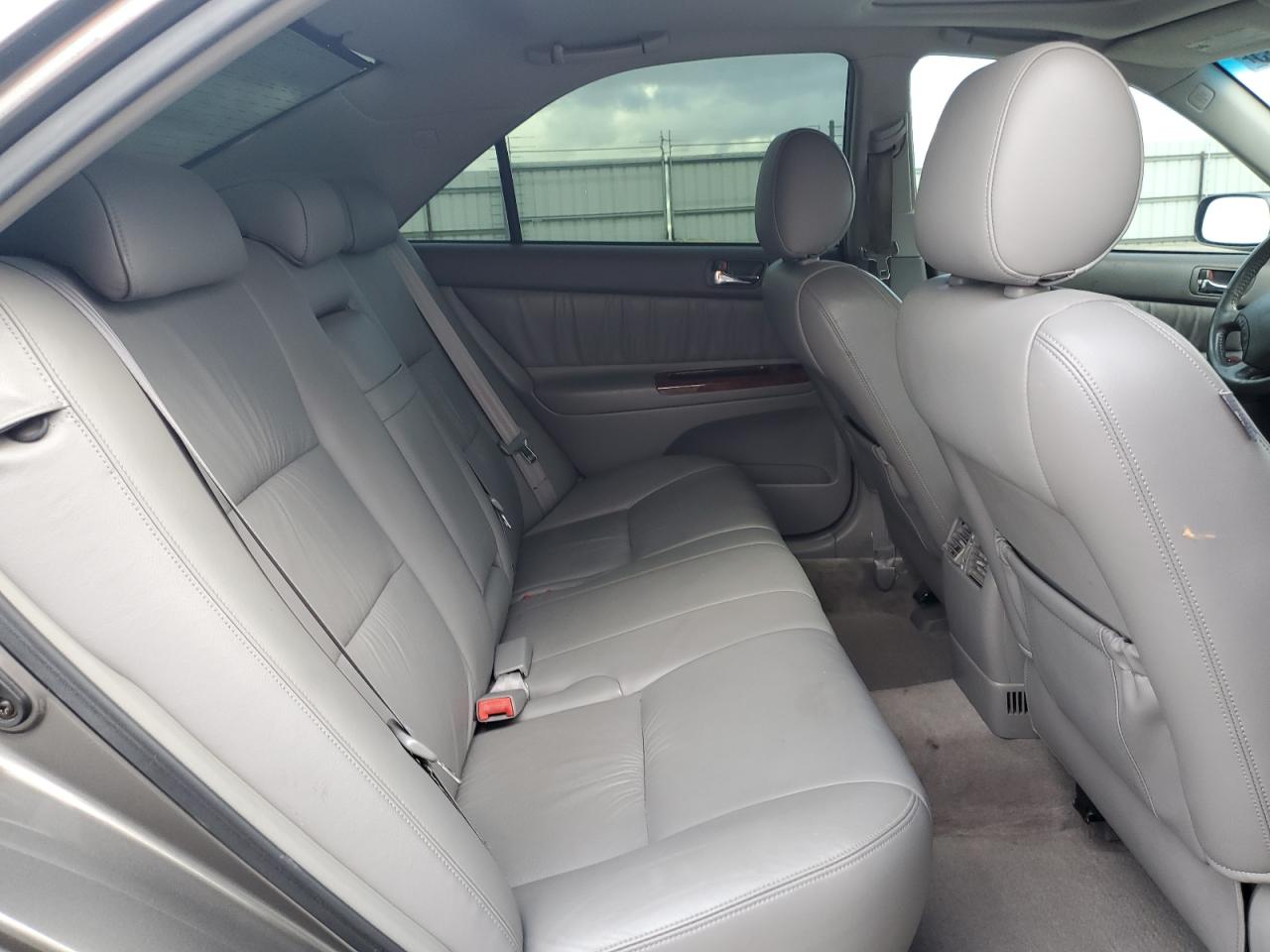2006 Toyota Camry - Image 10