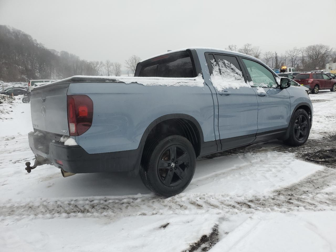2022 Honda Ridgeline - Image 3