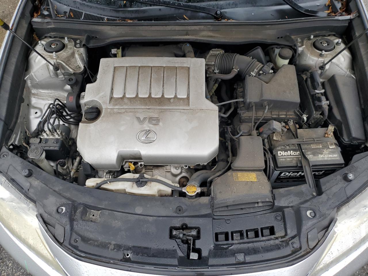 2014 Lexus ES - Image 11