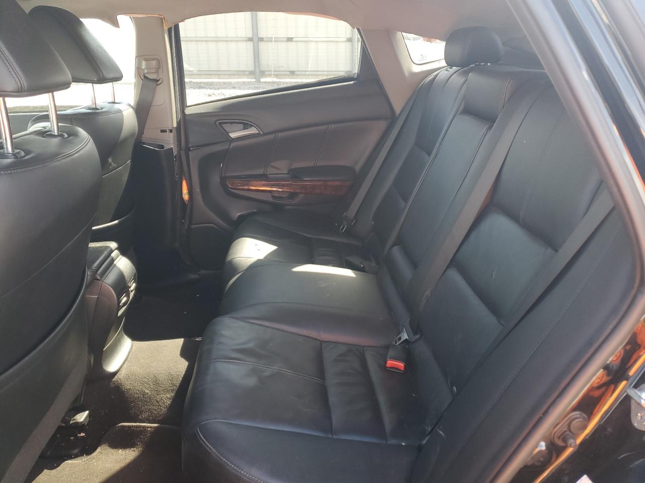 2012 Honda Crosstour - Image 11