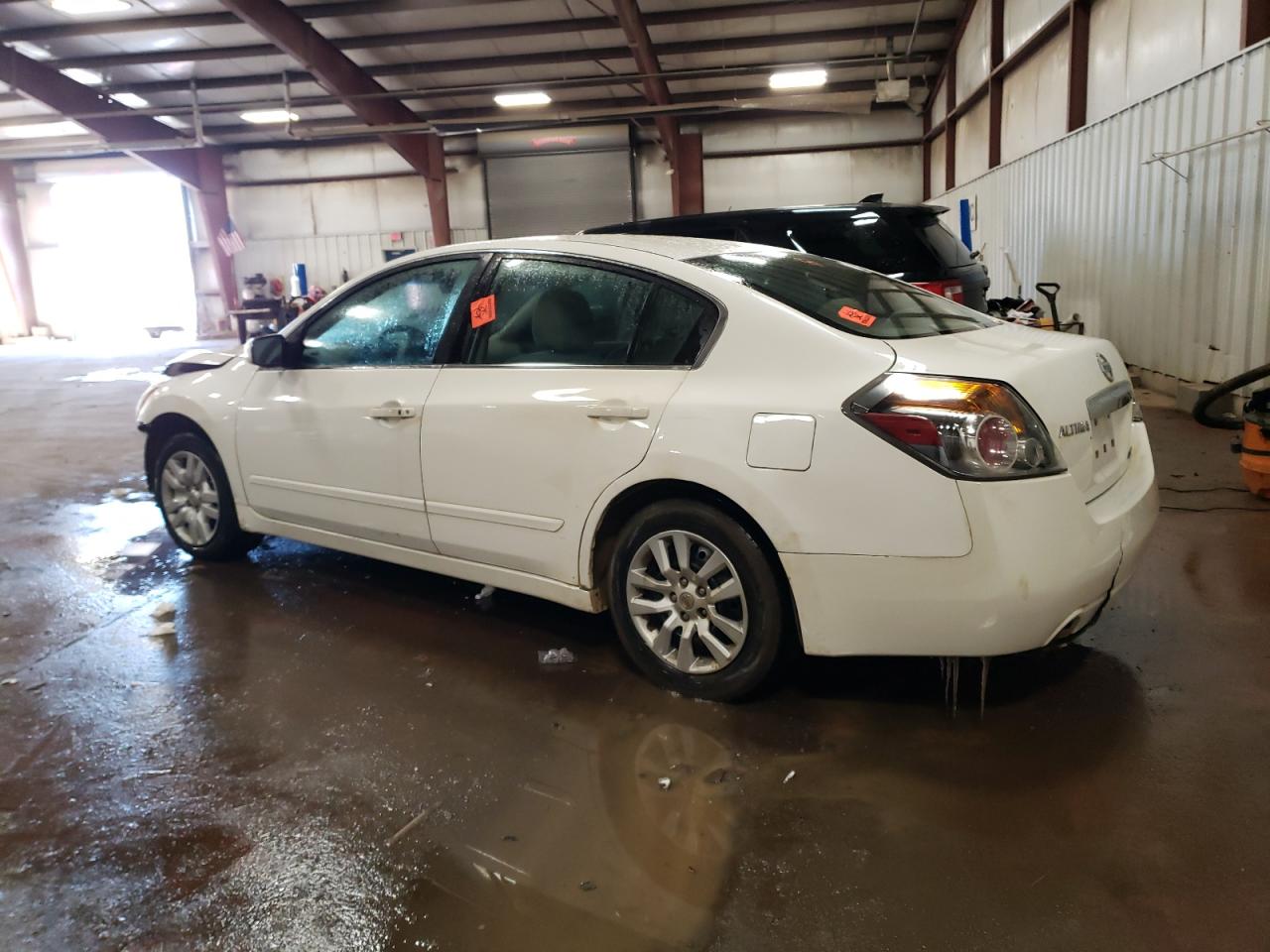2012 Nissan Altima - Image 2