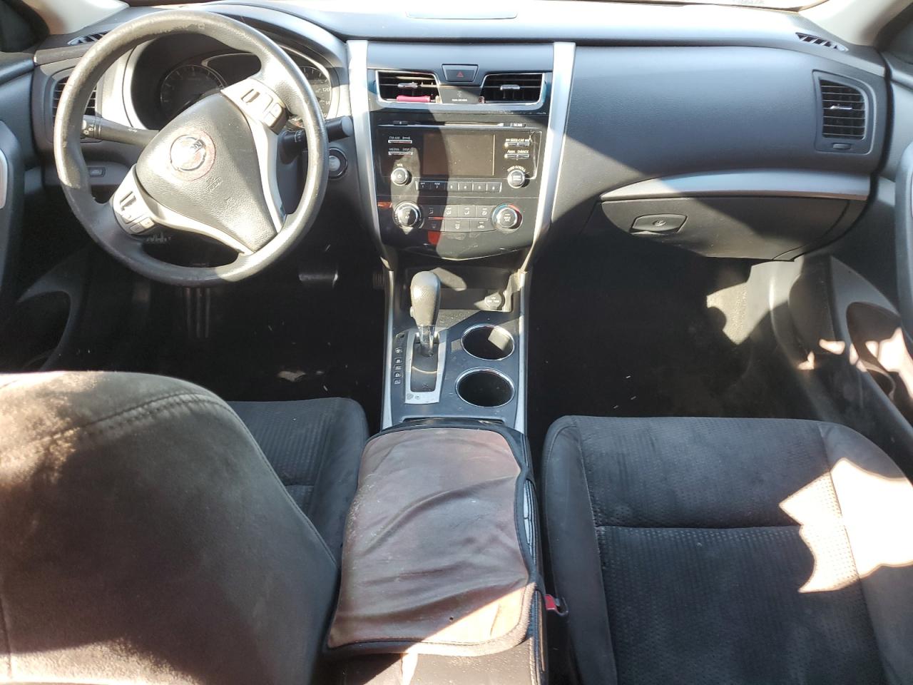 2015 Nissan Altima - Image 8