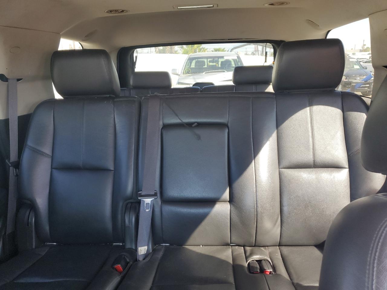 2014 GMC Yukon - Image 10