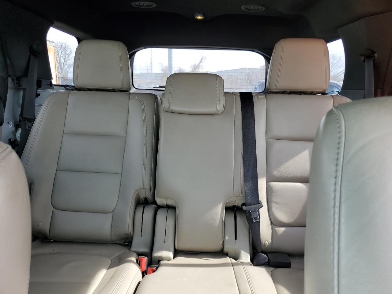 2015 Ford Explorer - Image 10