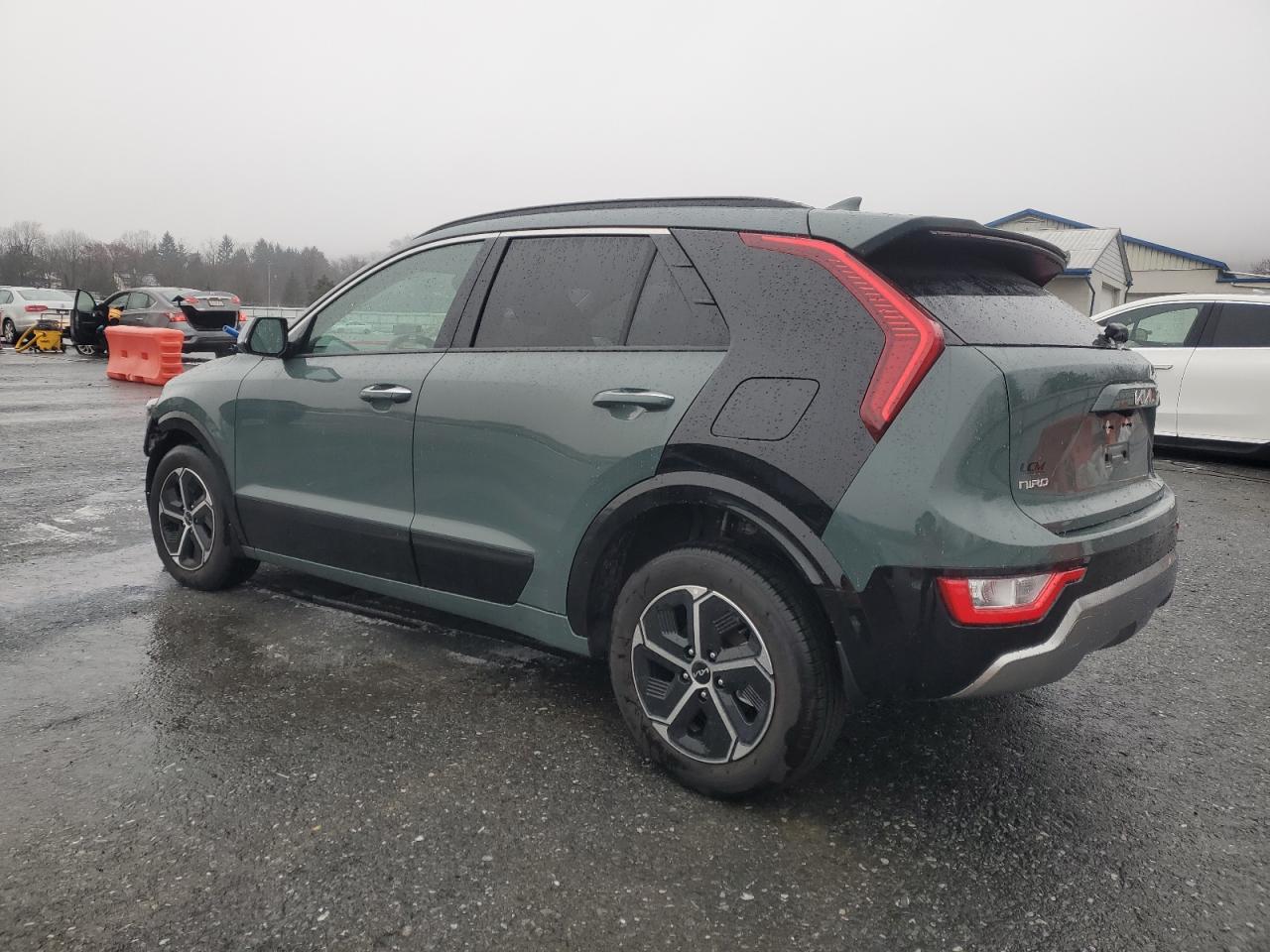 2024 Kia Niro - Image 2
