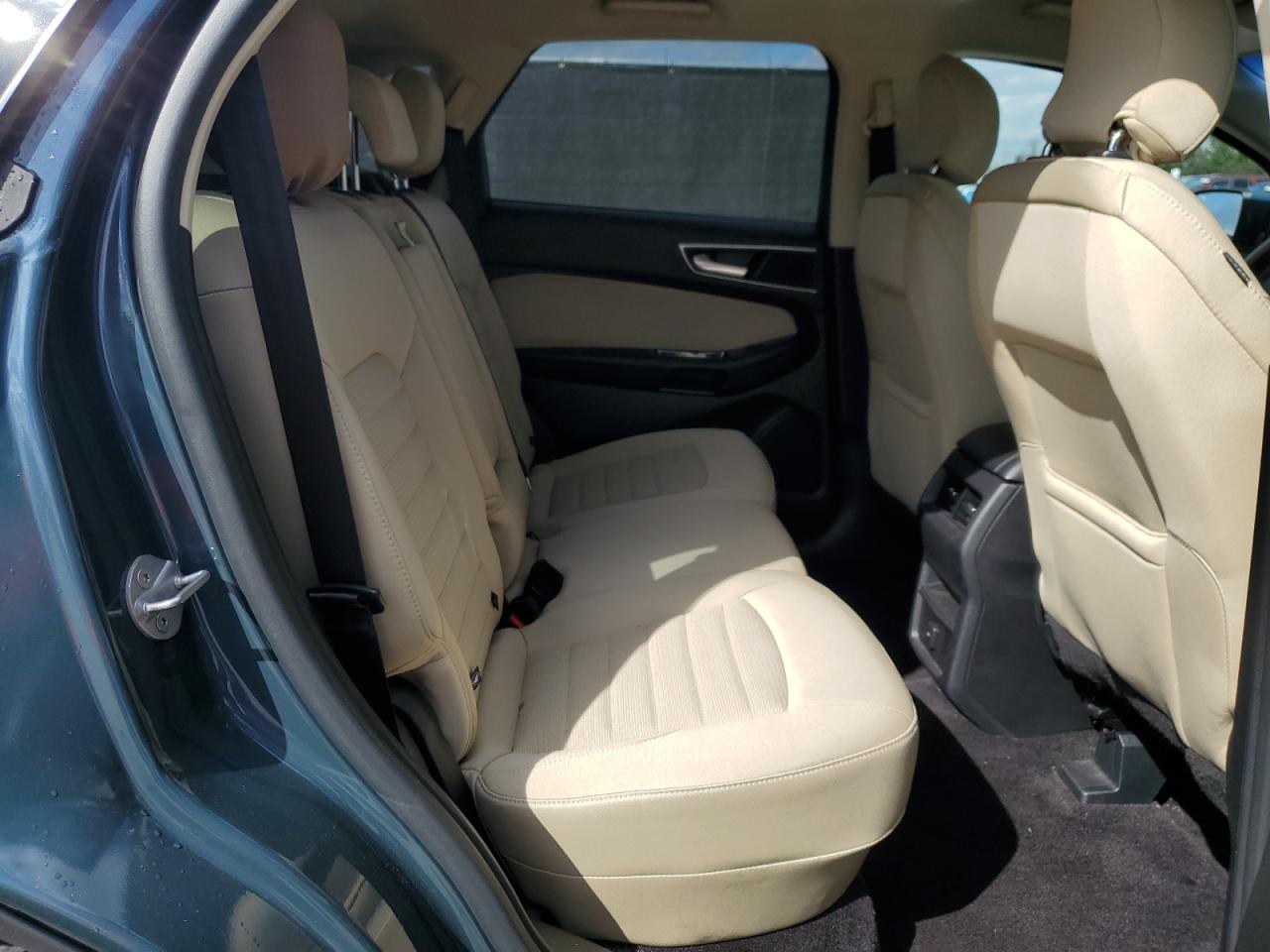 2016 Ford Edge - Image 11