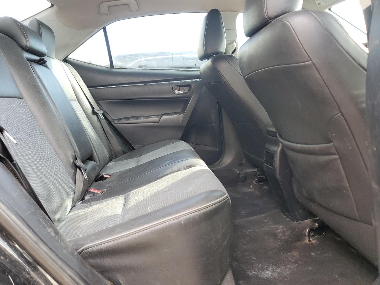 2015 Toyota Corolla - Image 10