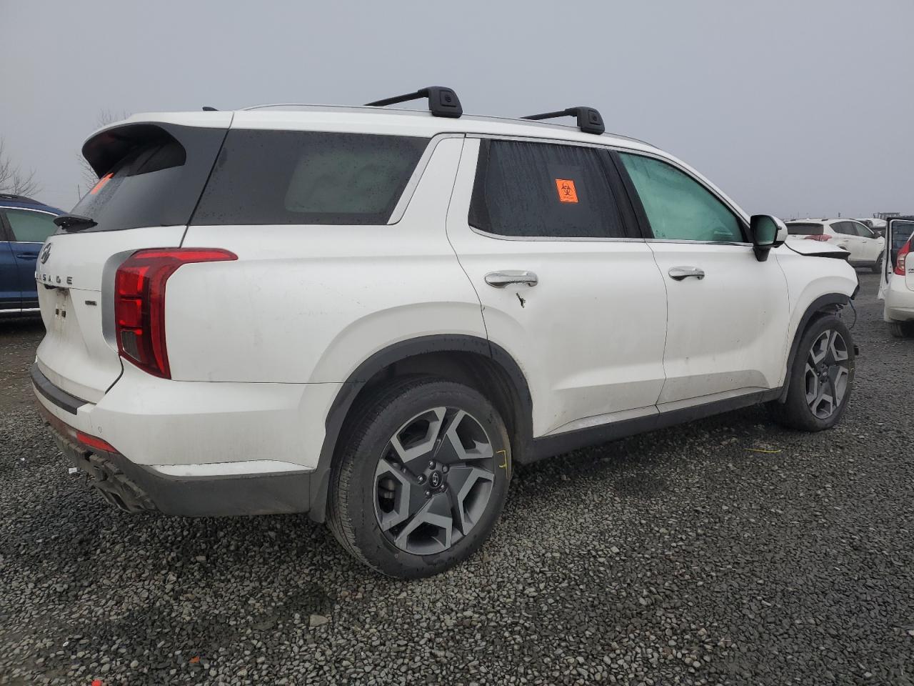 2024 Hyundai Palisade - Image 3