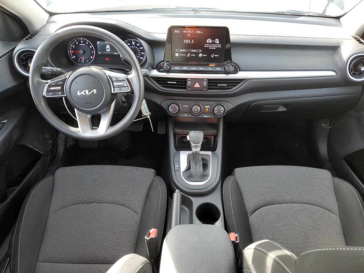 2024 Kia Forte - Image 8