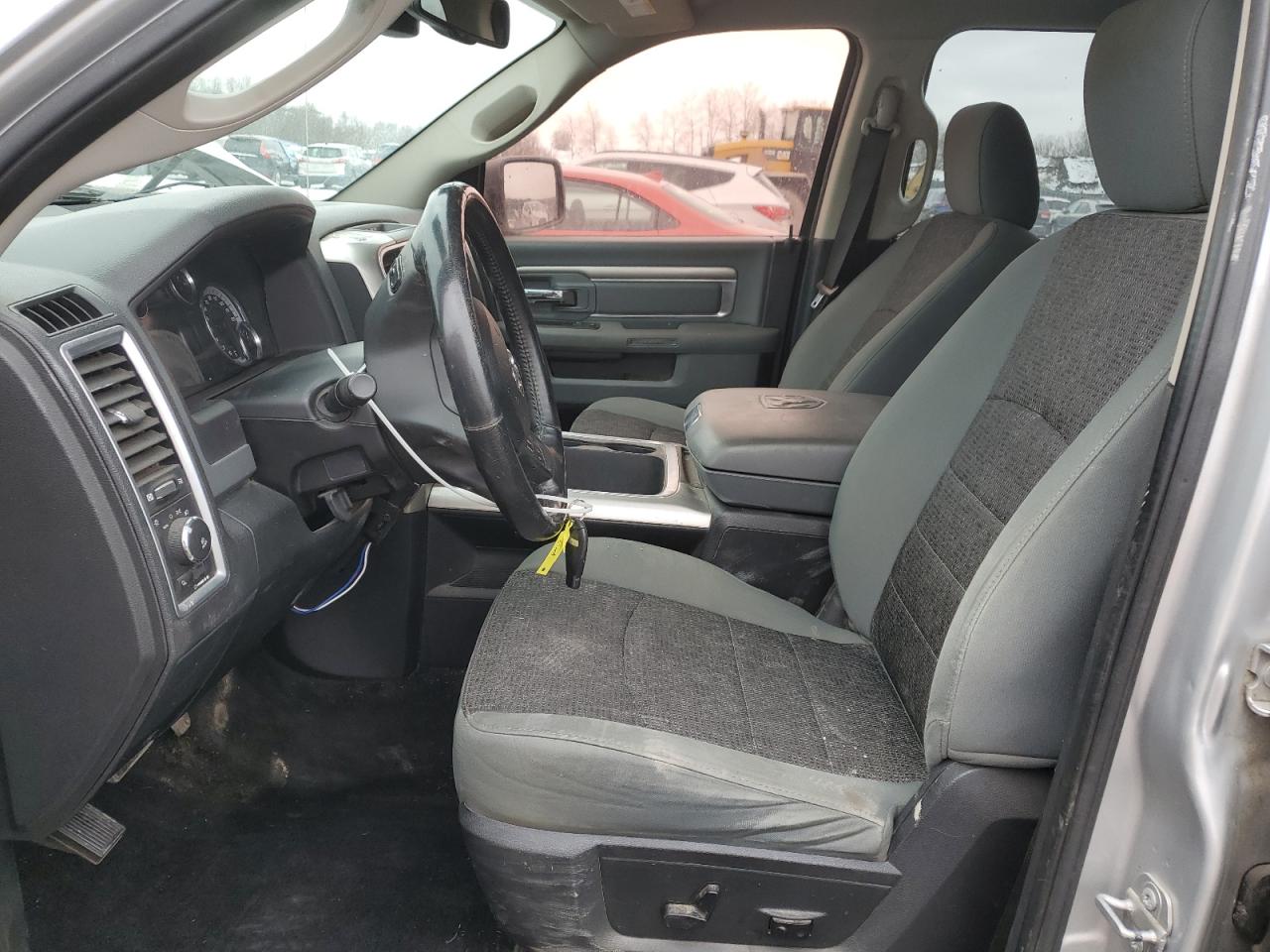 2016 RAM 1500 - Image 7