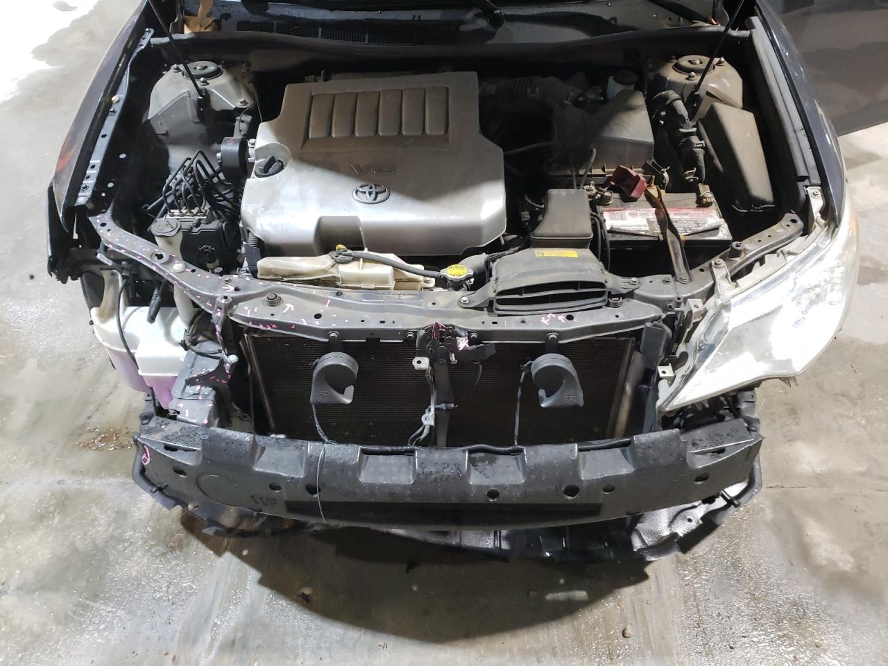 2012 Toyota Camry - Image 11