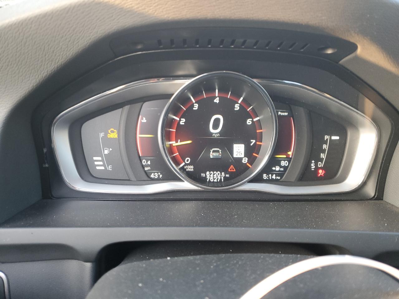 2017 Volvo S60 - Image 9