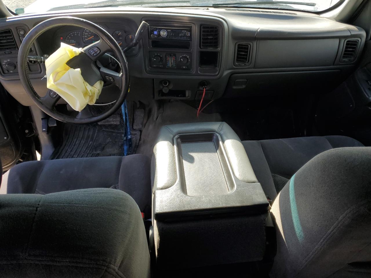 2005 Chevrolet Silverado - Image 8