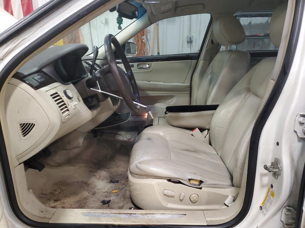 2008 Cadillac DTS - Image 7