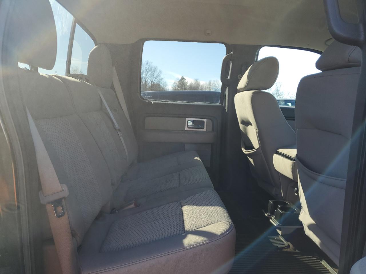 2010 Ford F-150 - Image 10