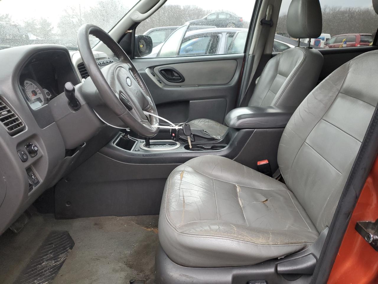2007 Ford Escape - Image 7