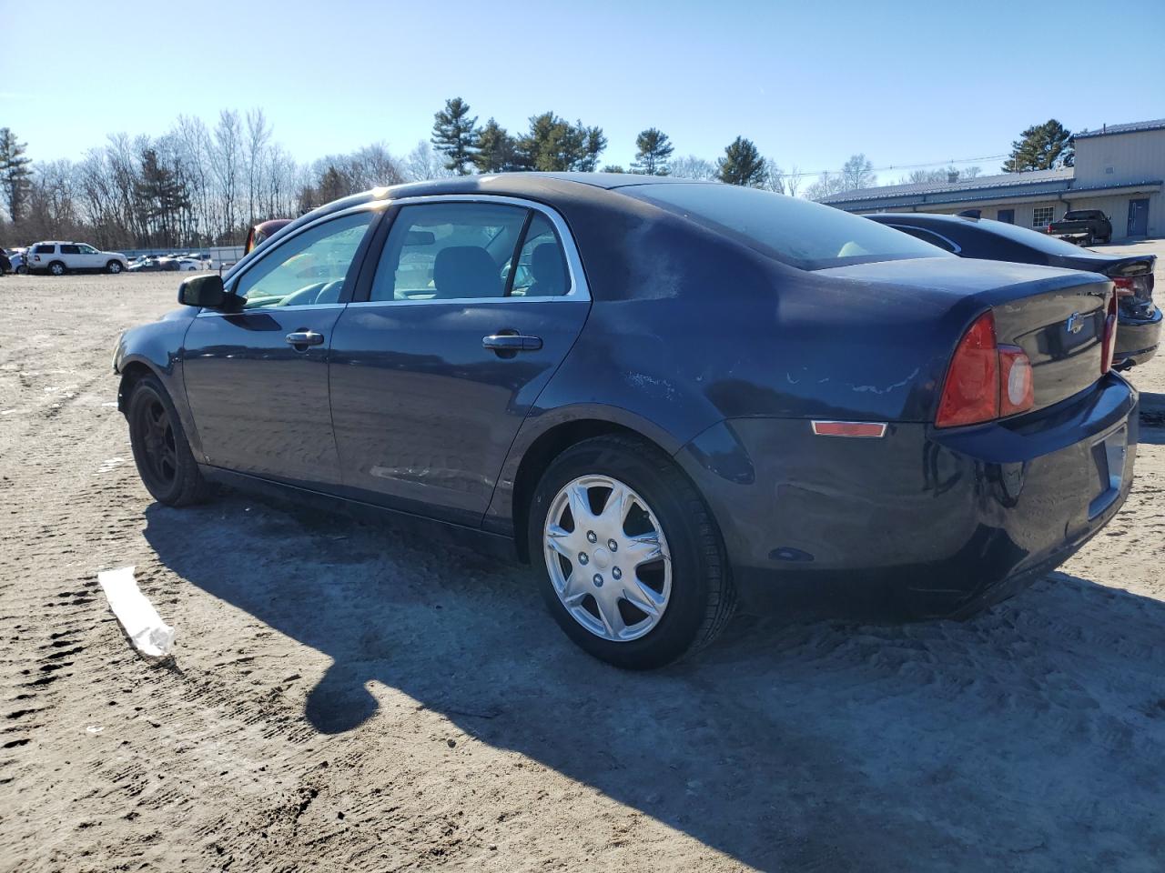 2009 Chevrolet Malibu - Image 2