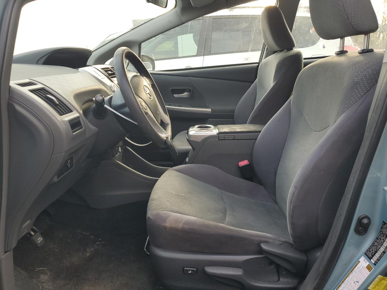 2014 Toyota Prius - Image 7