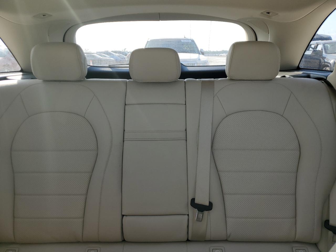 2018 Mercedes-Benz GLC - Image 10