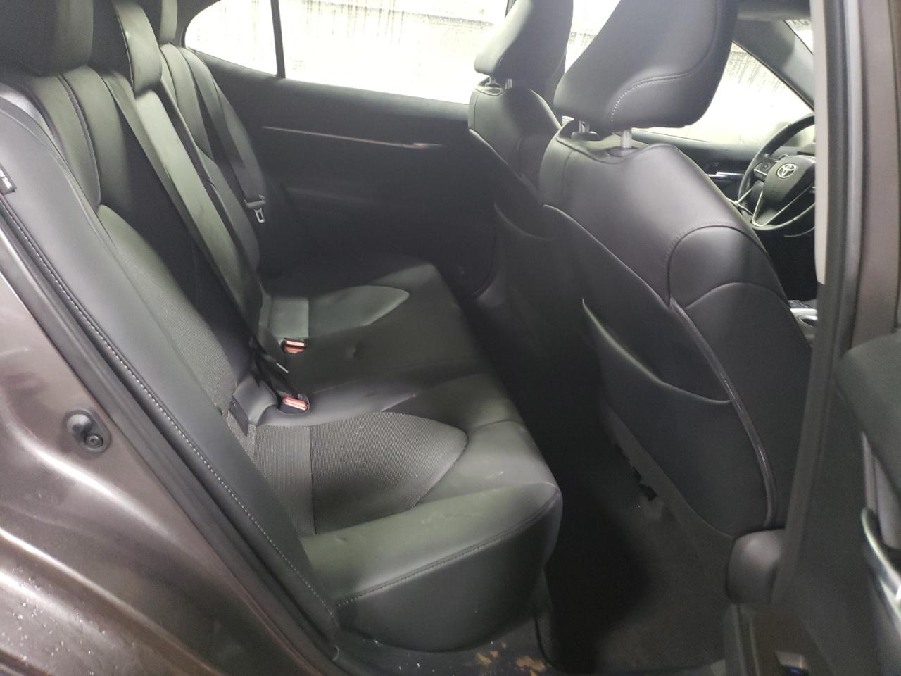 2021 Toyota Camry - Image 10