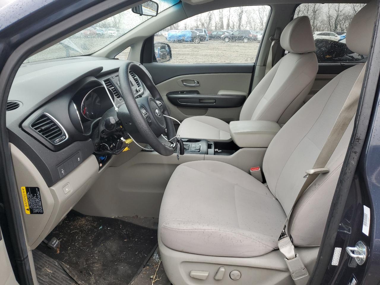 2016 Kia Sedona - Image 7