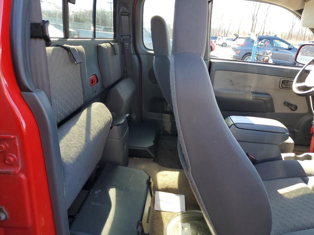 2005 GMC Canyon - Image 10