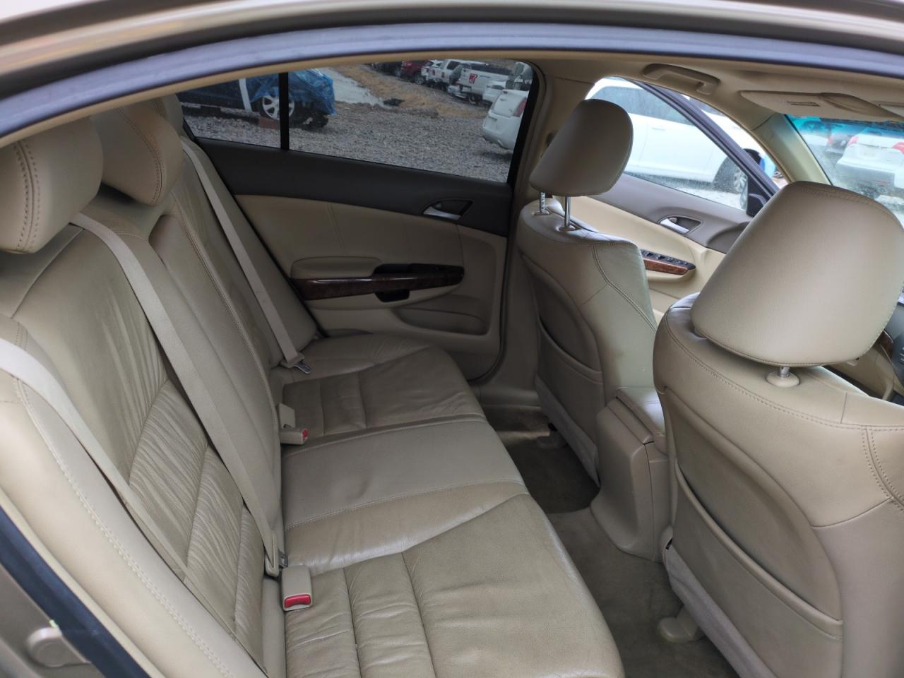 2008 Honda Accord - Image 10
