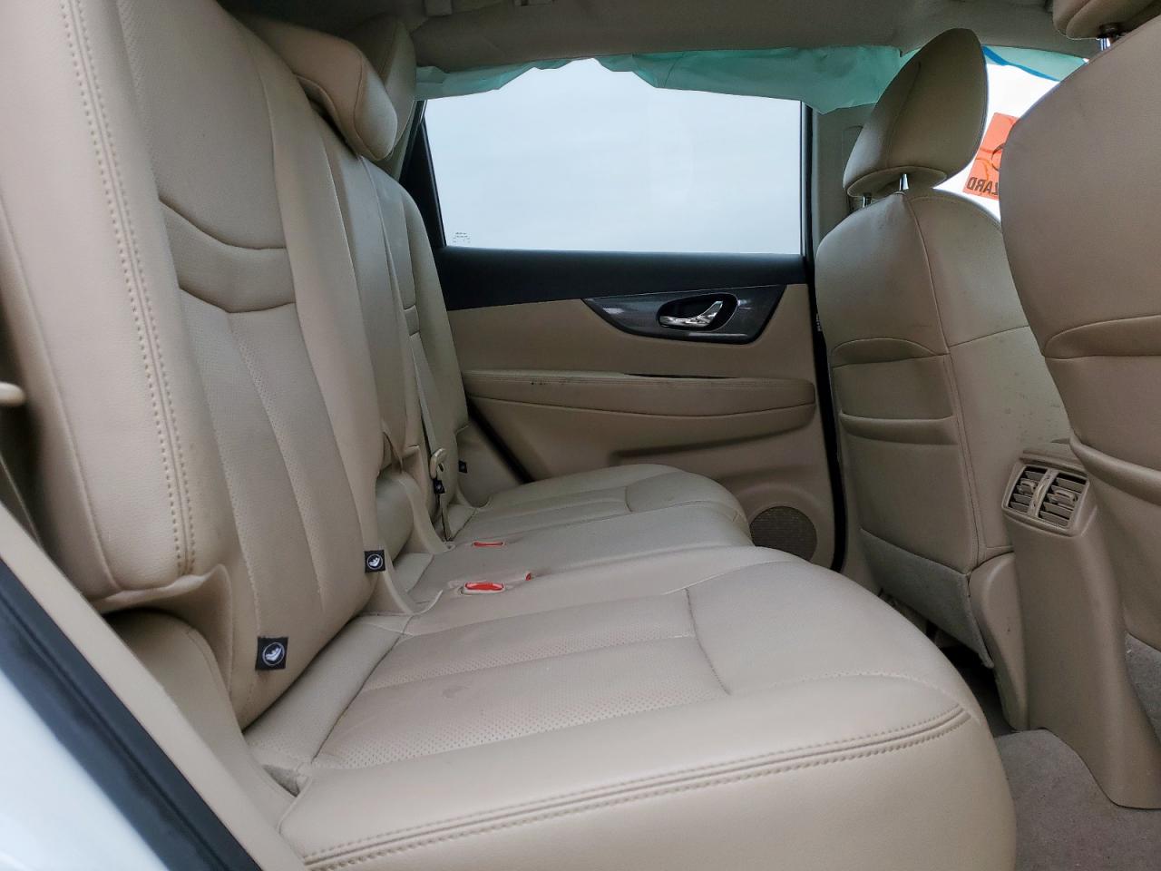 2015 Nissan Rogue - Image 10