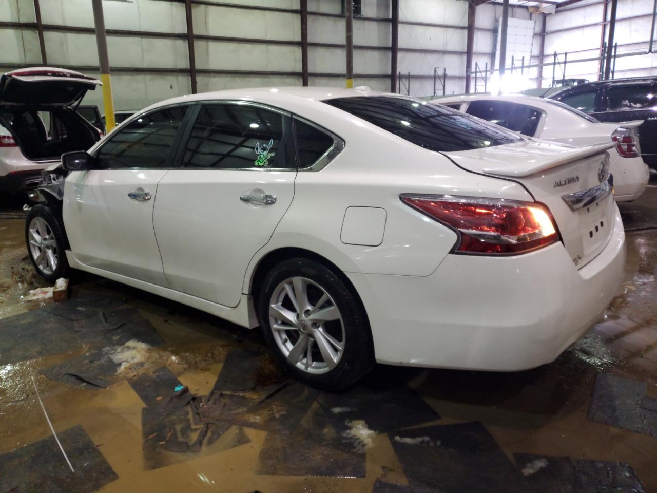 2015 Nissan Altima - Image 2