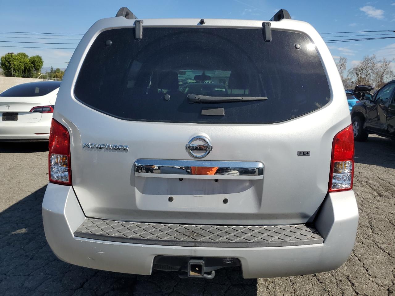 2010 Nissan Pathfinder - Image 6