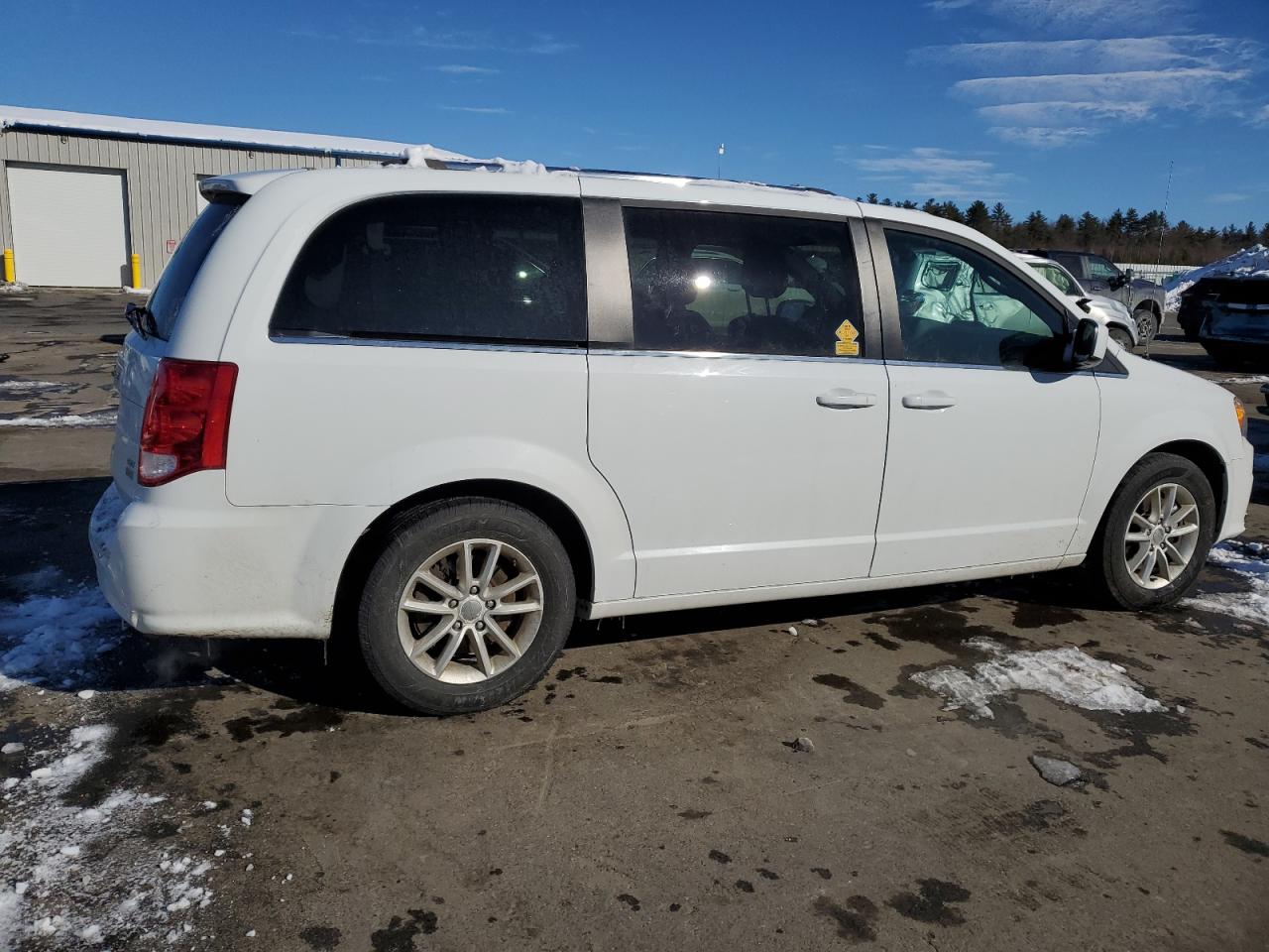 2019 Dodge Caravan - Image 3