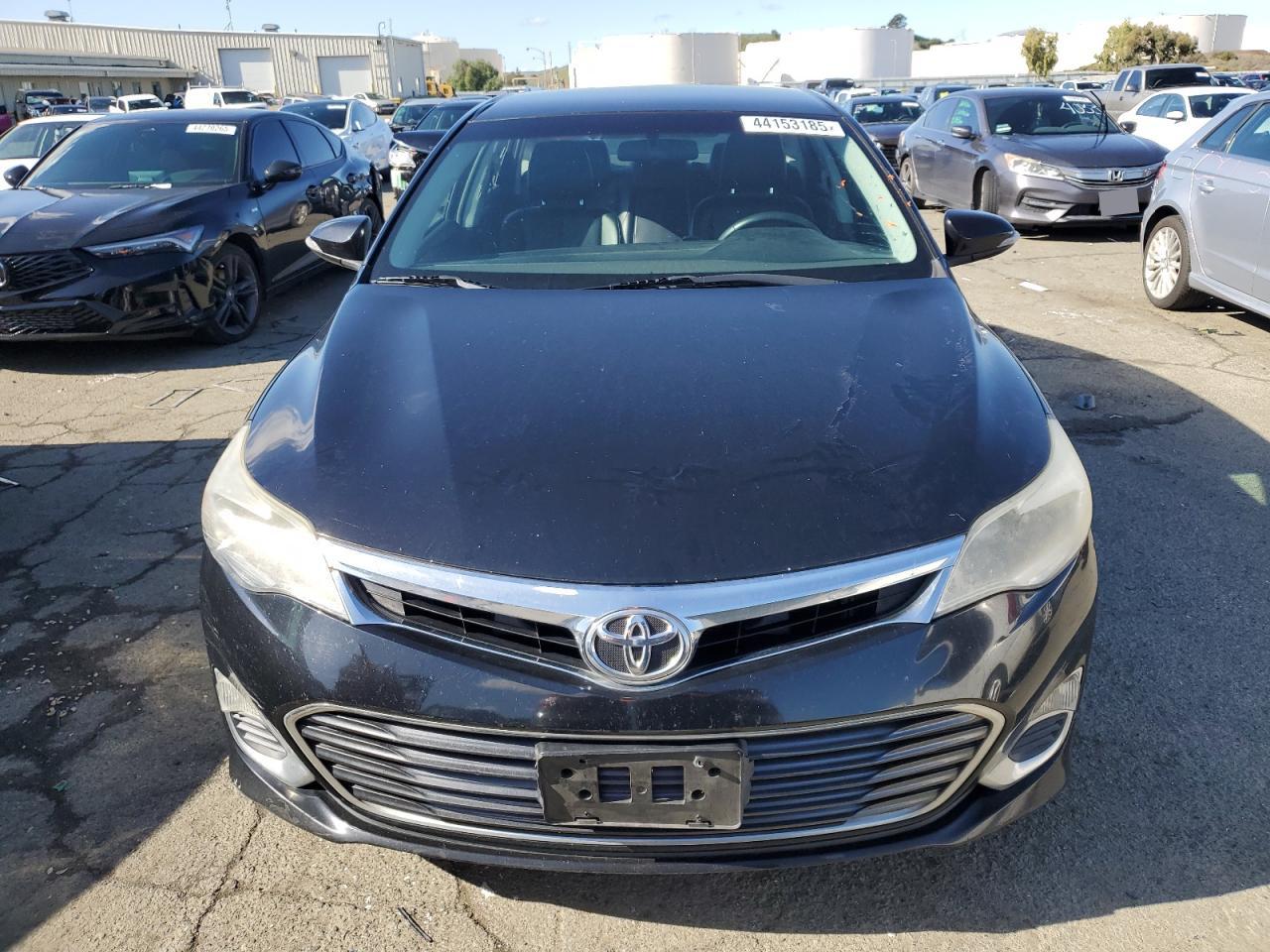 2013 Toyota Avalon - Image 5