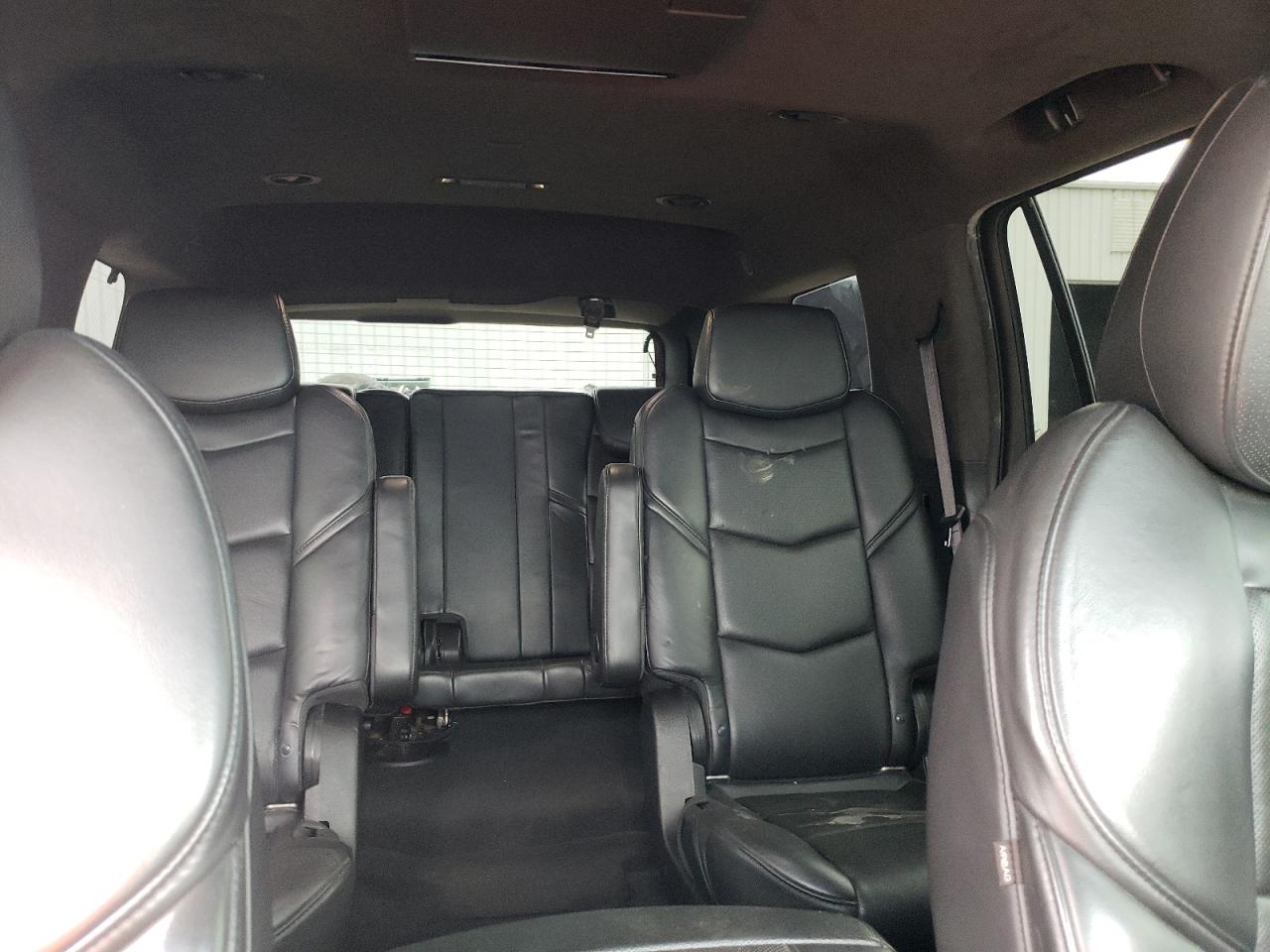 2018 Cadillac Escalade - Image 10