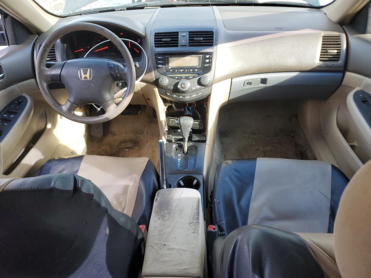 2005 Honda Accord - Image 8