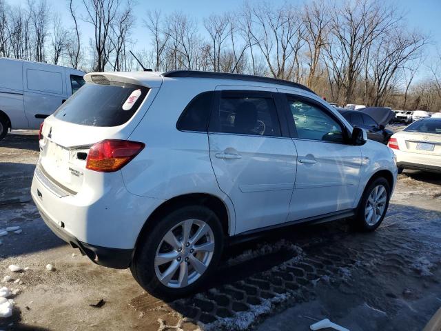 Parquets MITSUBISHI OUTLANDER 2015 White