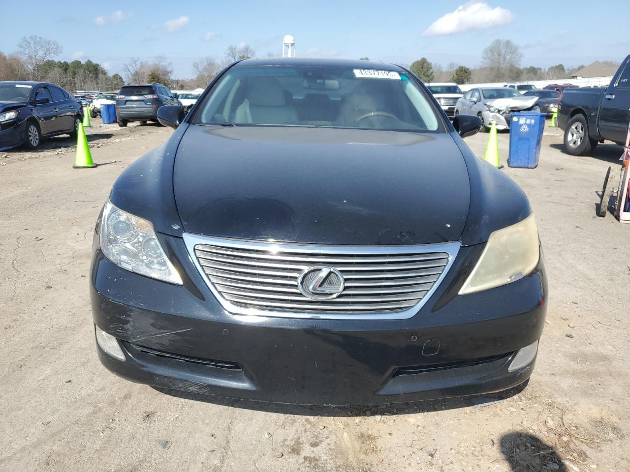 2007 Lexus LS - Image 5