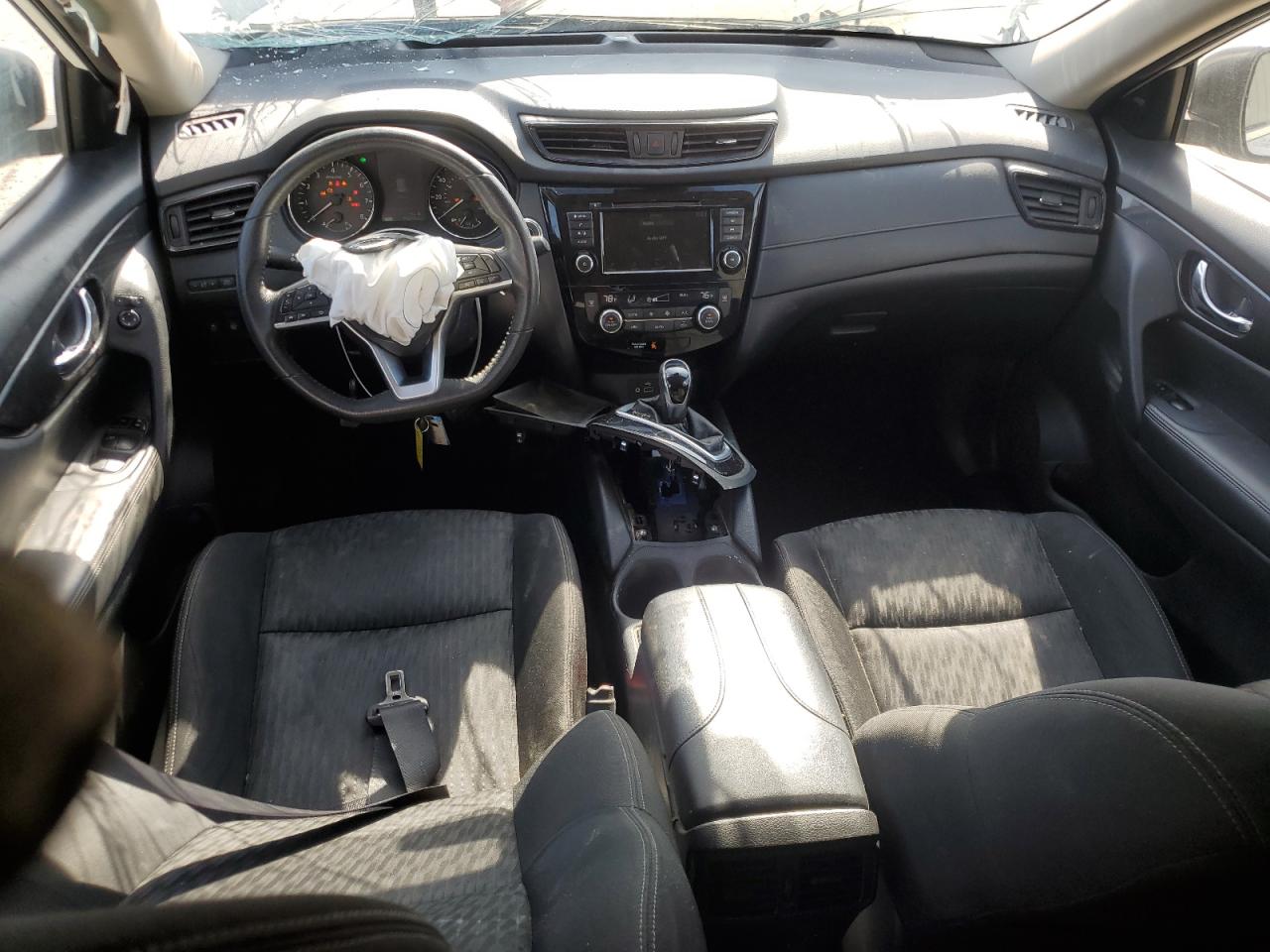 2020 Nissan Rogue - Image 8