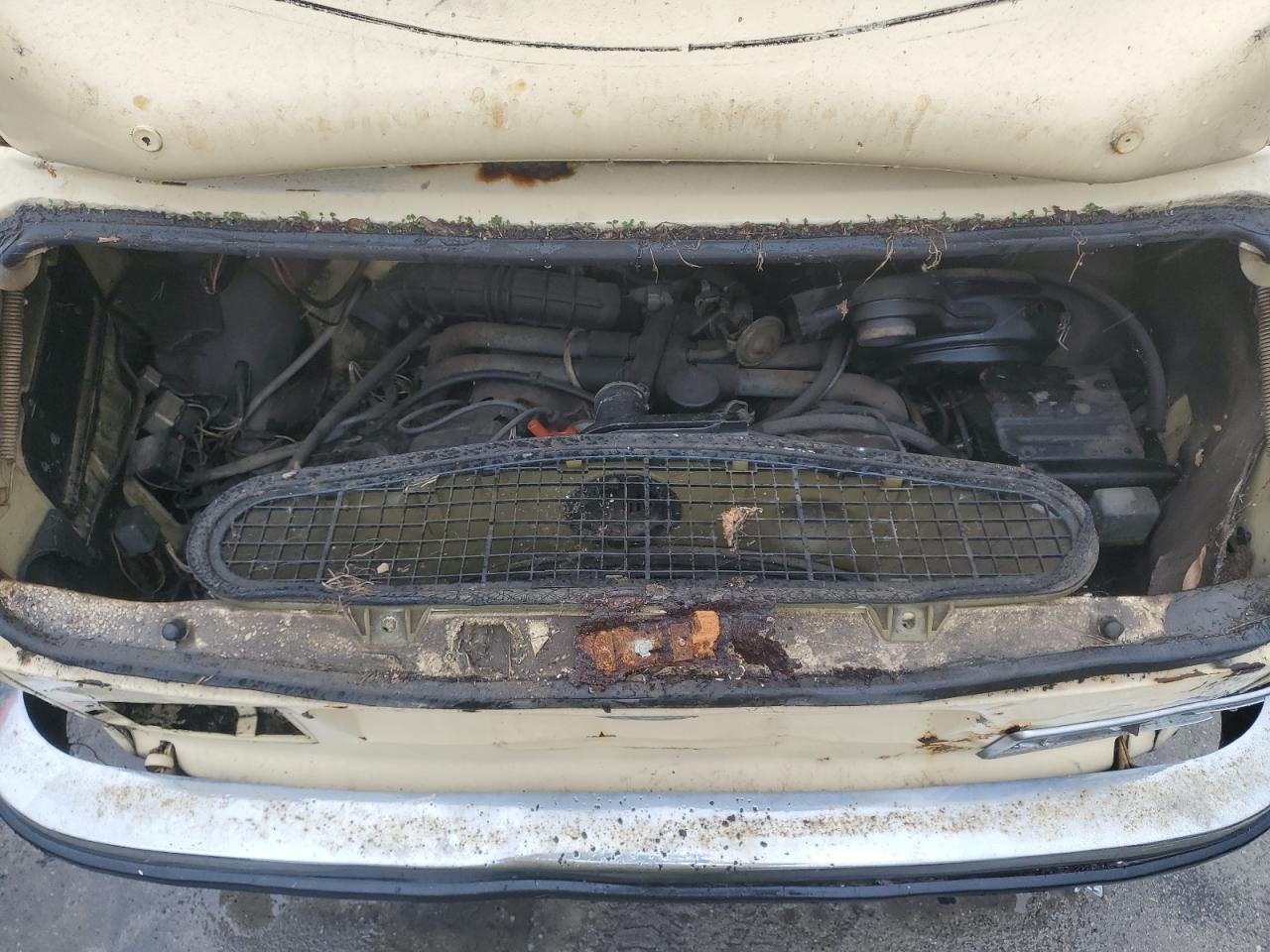 1971 Volkswagen 411 VIN: 4212030962 Lot: 82237034
