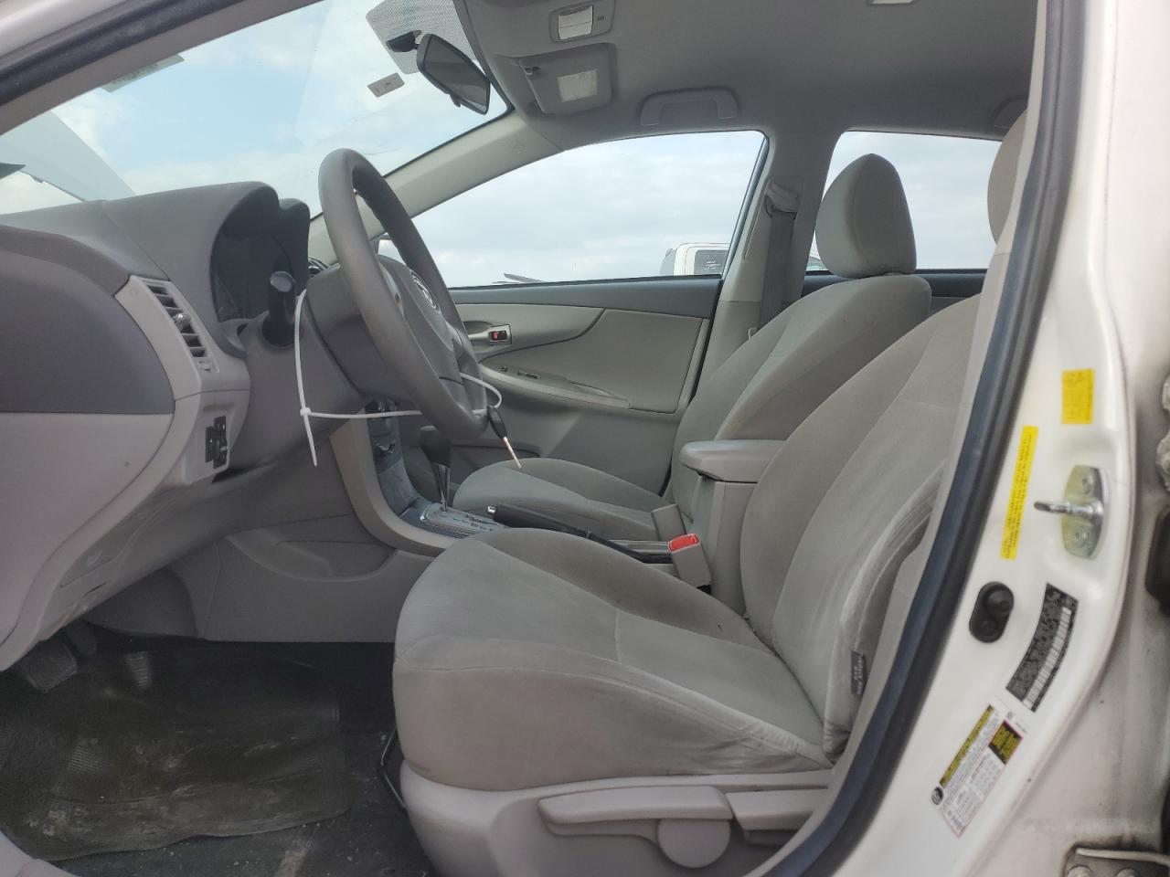2010 Toyota Corolla - Image 7