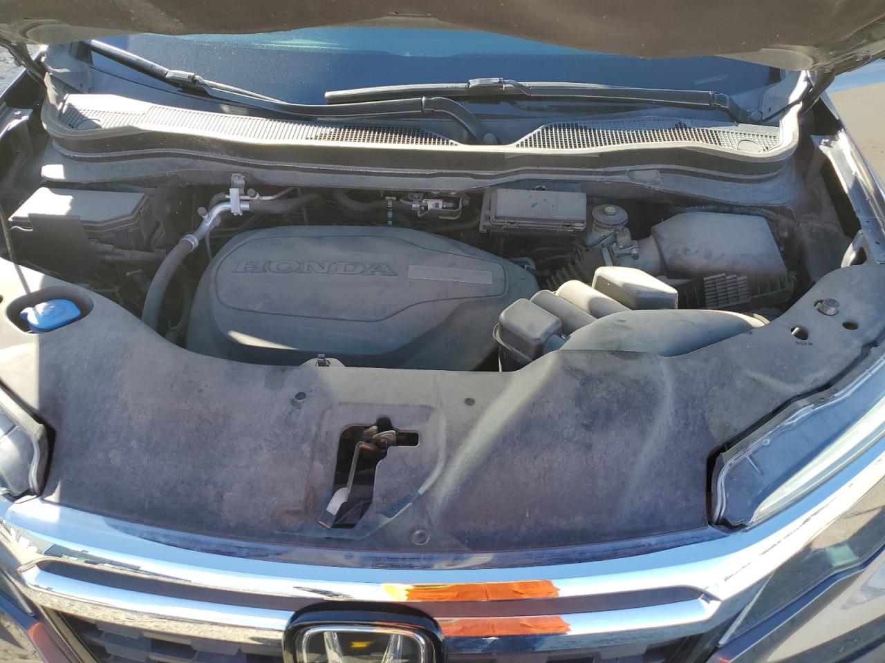 2019 Honda Ridgeline - Image 12
