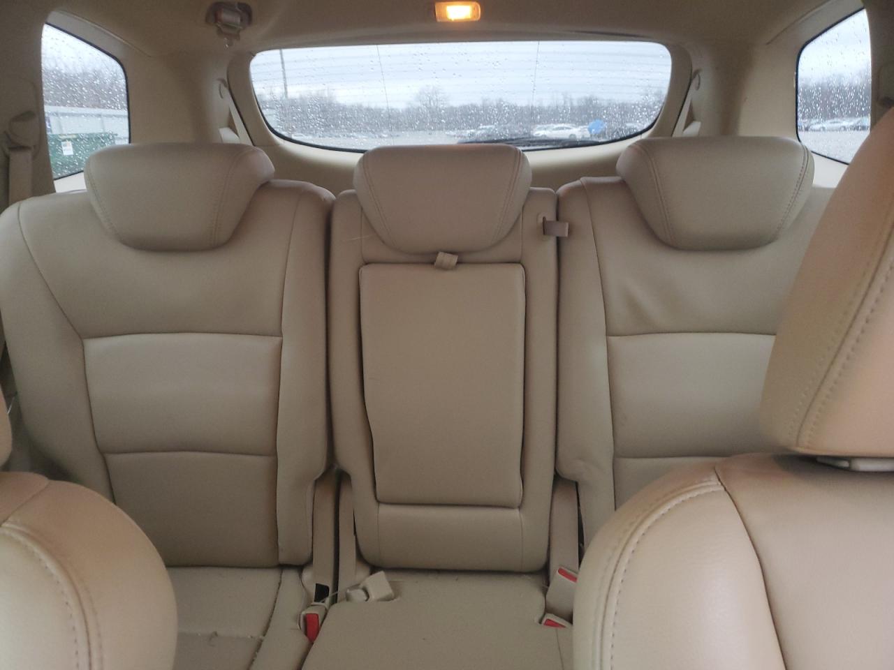 2009 Subaru Tribeca - Image 10