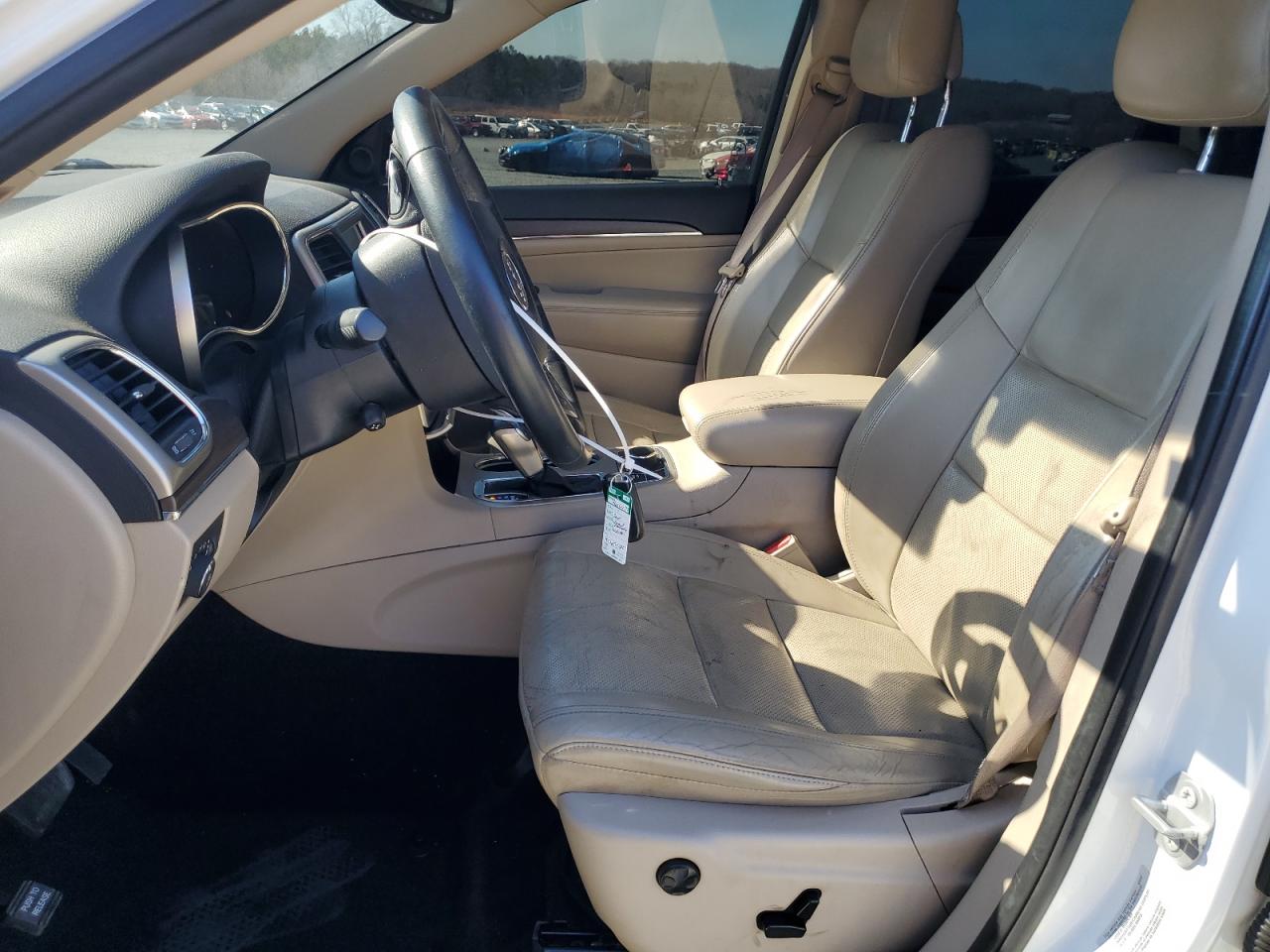 2017 Jeep Grand Cherokee - Image 7