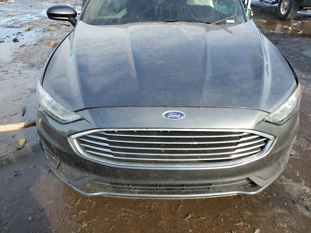 2020 Ford Fusion - Image 11