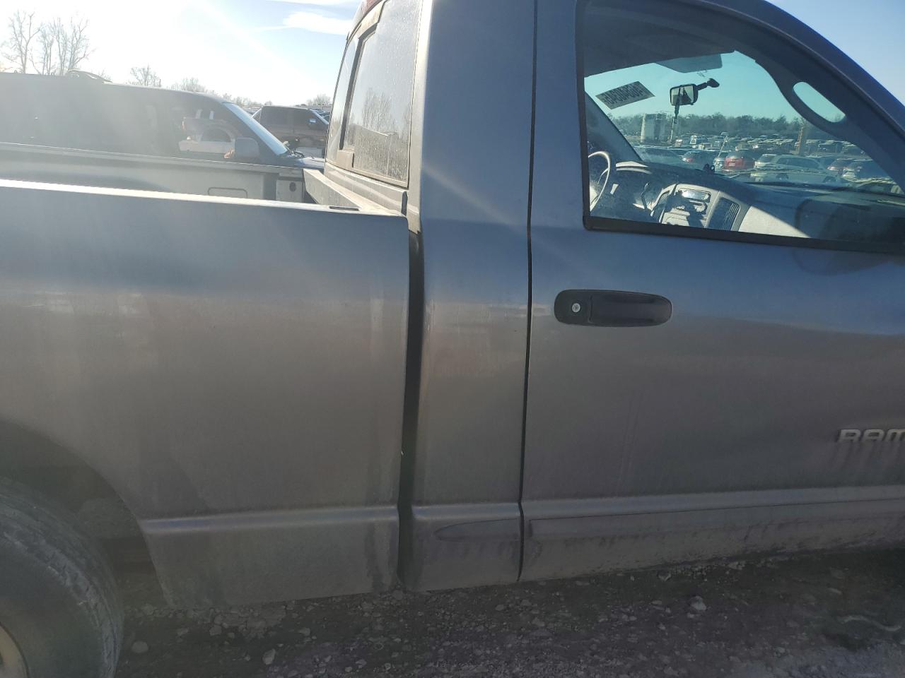 2005 Dodge RAM - Image 10