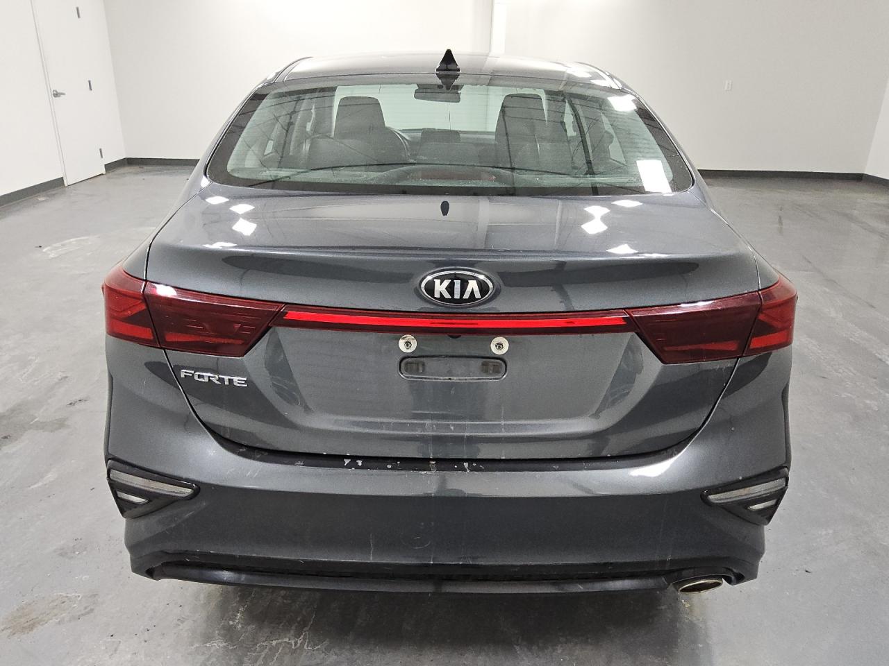 2021 Kia Forte - Image 6