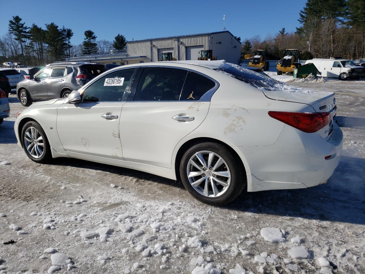 2015 Infiniti Q50 - Image 2