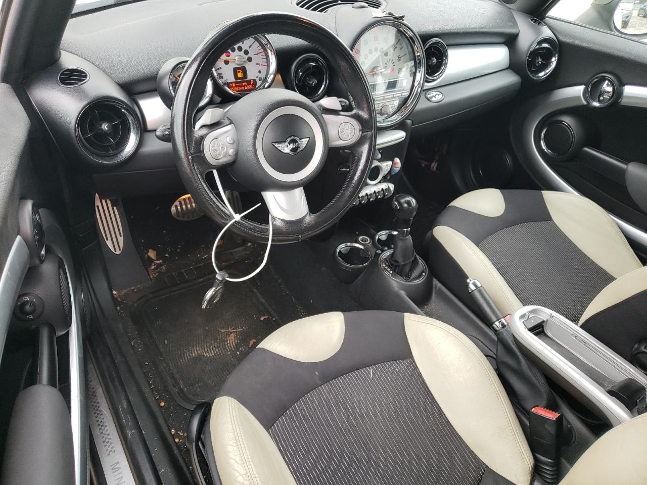2009 MINI Cooper - Image 8