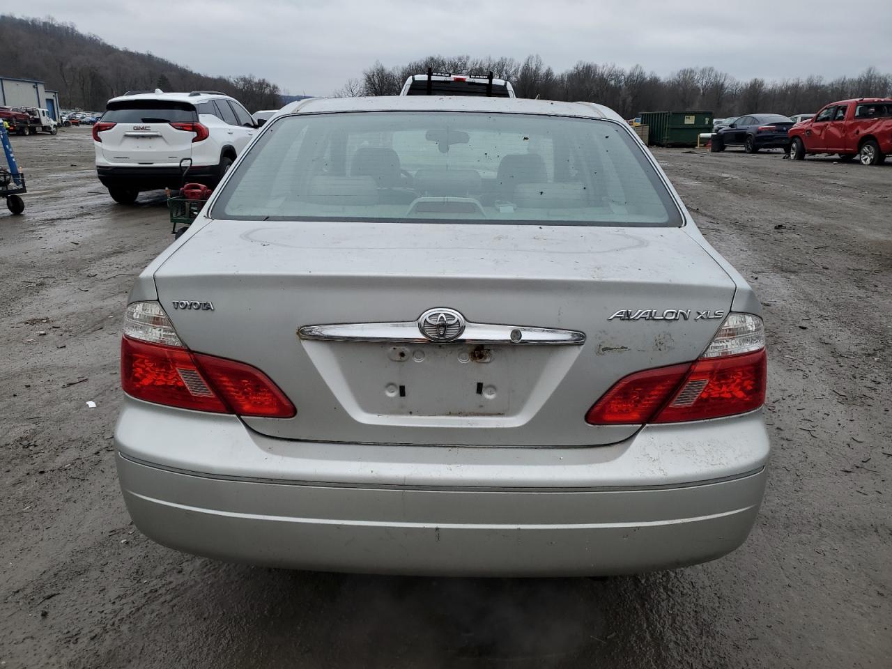 2004 Toyota Avalon - Image 6