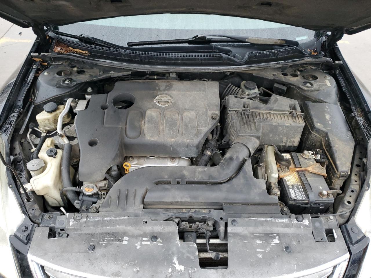 2010 Nissan Altima - Image 11